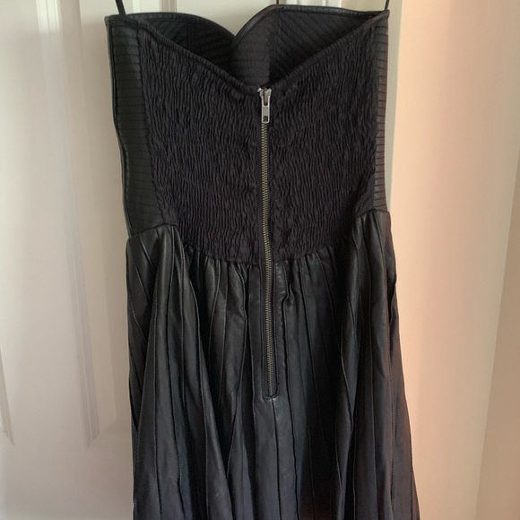 Leather Parker dress - Picture 4 of 5